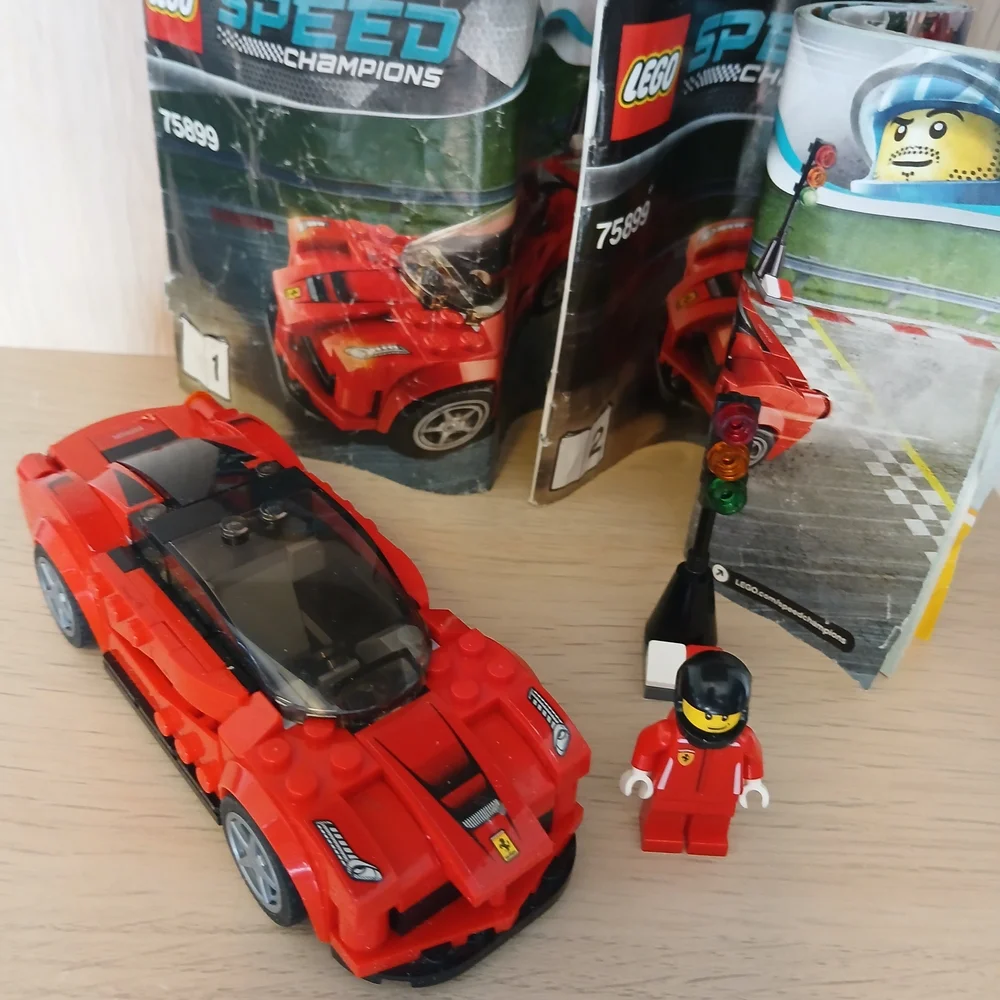 LEGO SPEED CHAMPIONS LaFerrari‎ 75899 Complete Set/Manuals/Box